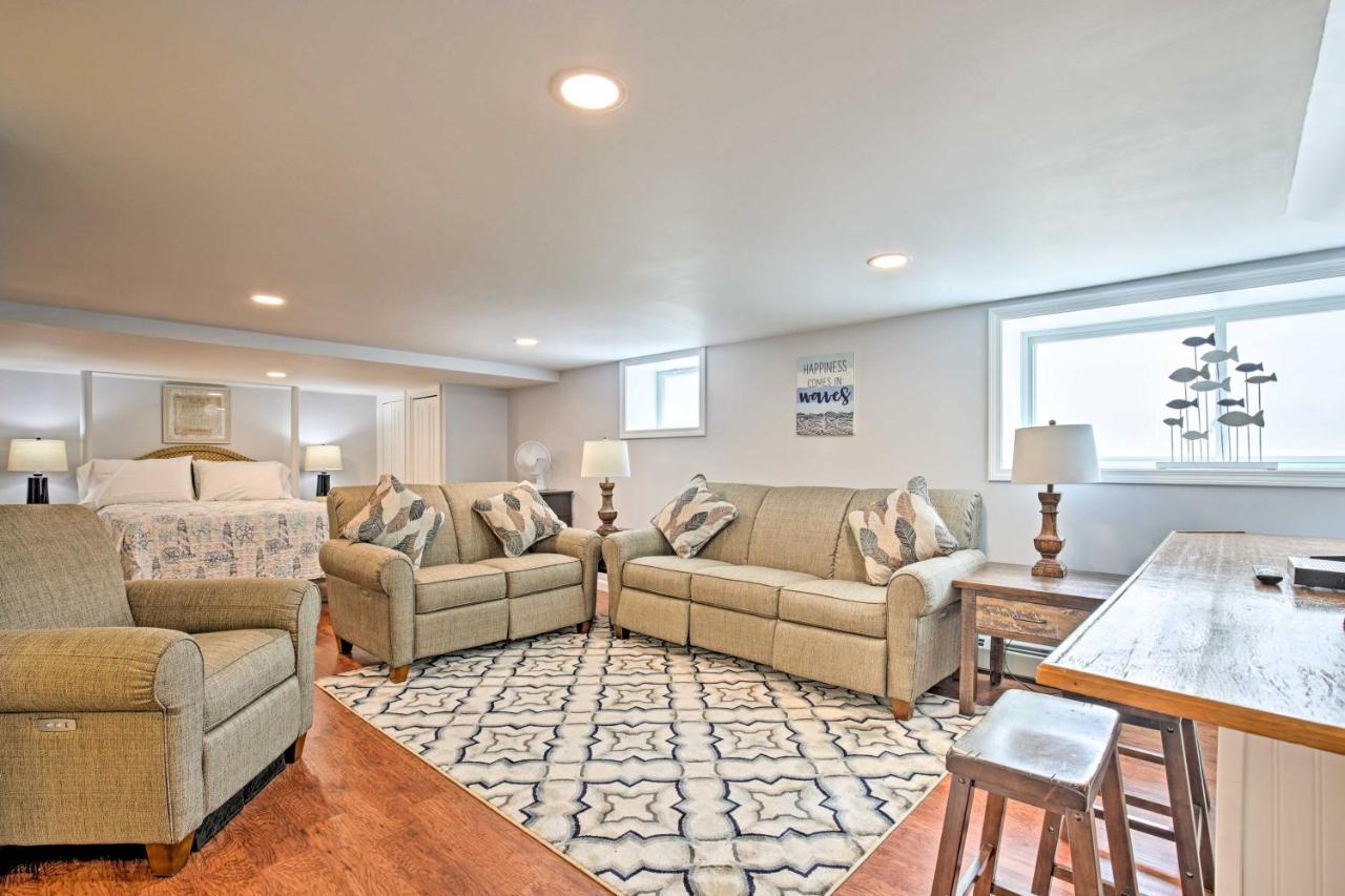 Old Orchard Beach Home With Patio Walk To Beach Exterior photo